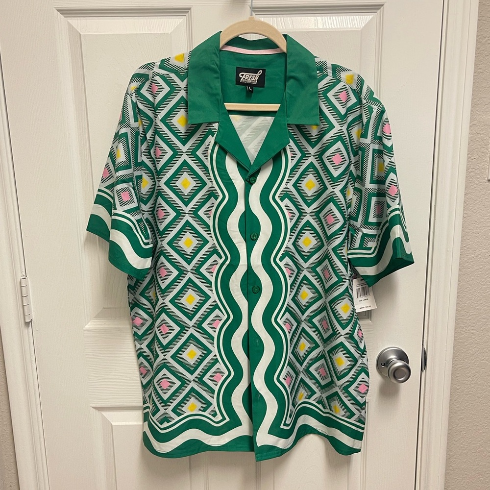 NWT Fresh Prints of Bel Air Geometric Retro Casual Button Down